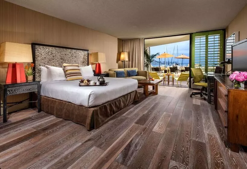 酒店 Maya   A Doubletree By Hilton