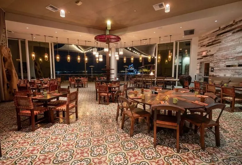 酒店 Maya   A Doubletree By Hilton