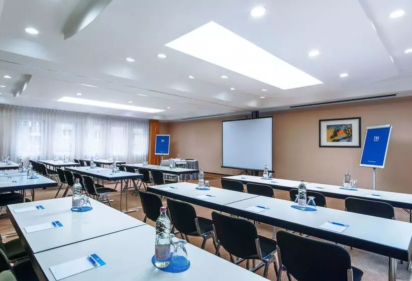 Hotell NH Budapest City