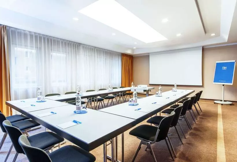 Hotell NH Budapest City