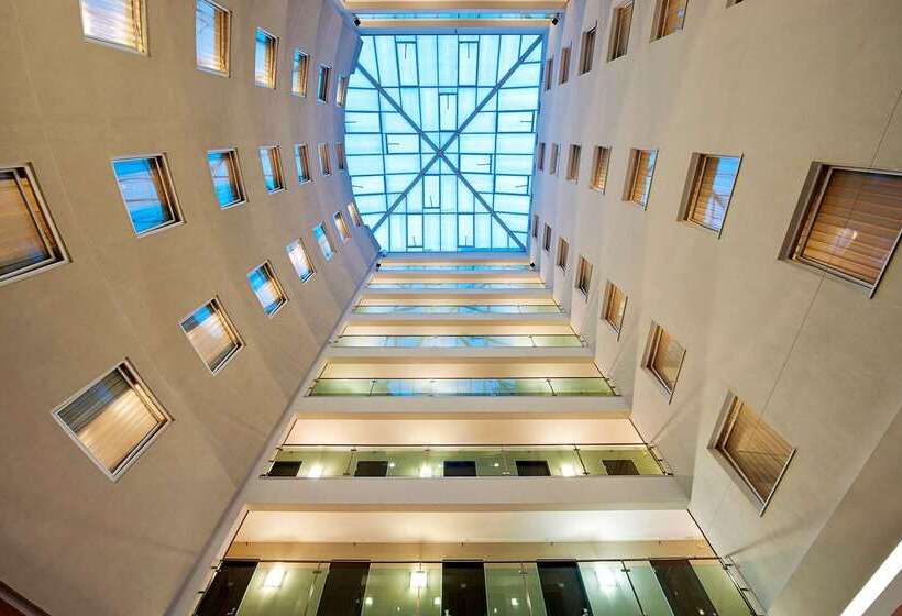 فندق NH Budapest City