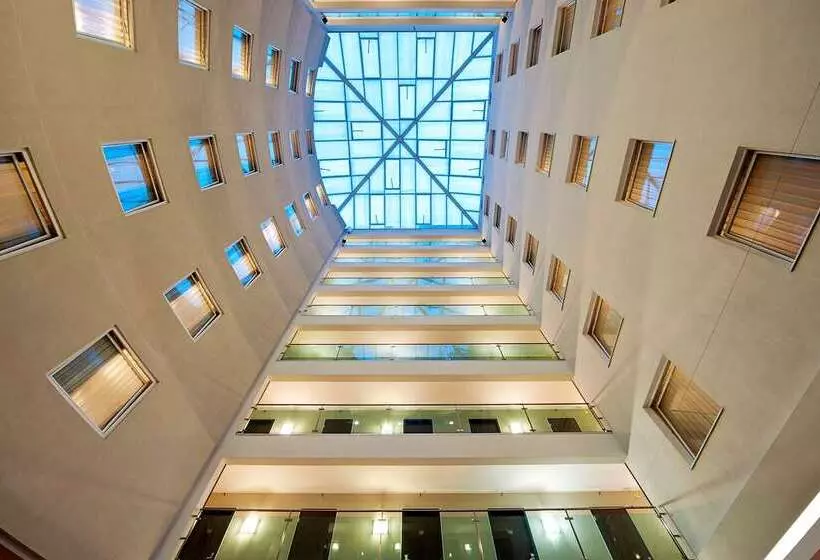 Hotell NH Budapest City