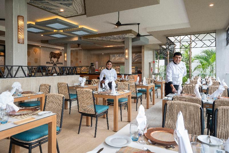 Hotel Riu Caribe - All Inclusive