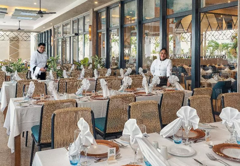 Hotel Riu Caribe - All Inclusive