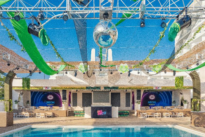 Hotel Riu Caribe - All Inclusive