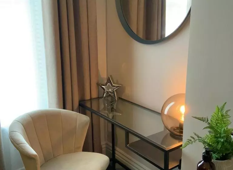 تختخواب و صبحانه Franklin Mount Boutique Guesthouse