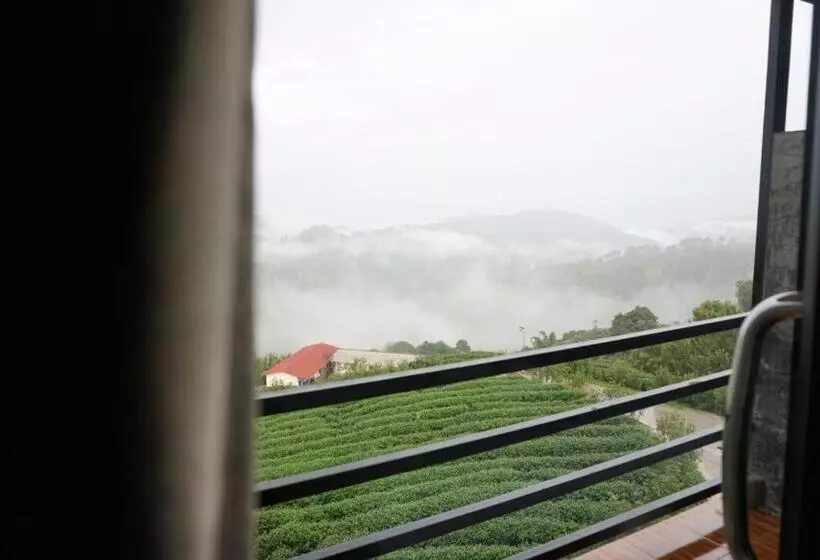 هتل 101 Tea Green View
