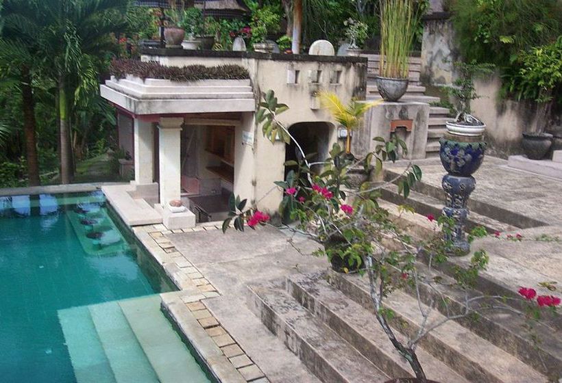 אתר נופש Alam Puri Residence And Art Museum By Beehive