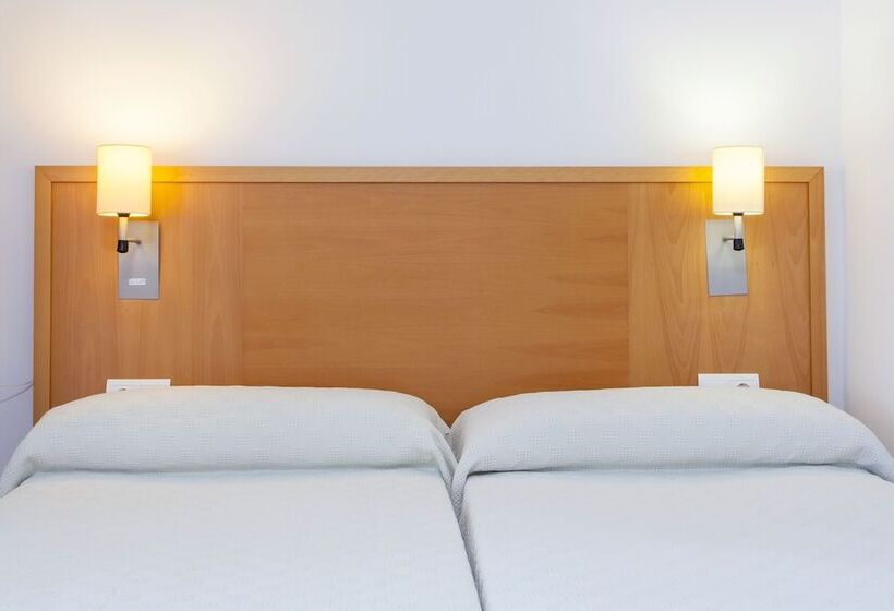 Apartamentos Mar Y Playa