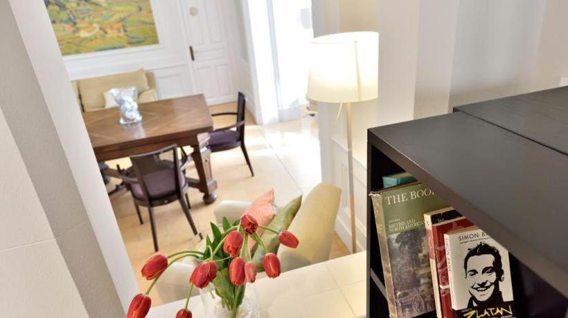 Хостел Can Carol