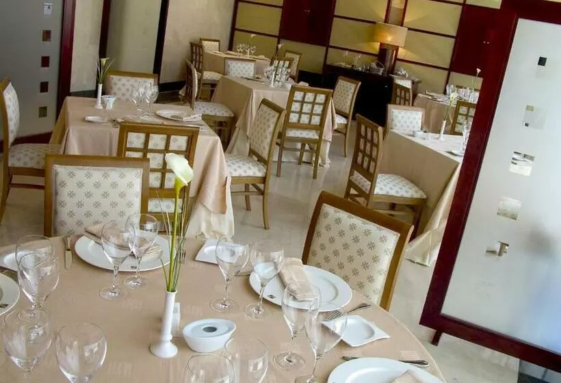 호텔 Badajoz Center