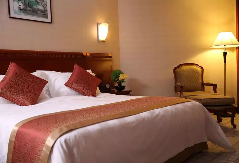 Felicity Hotel Shenzhen, Luohu Railway Station