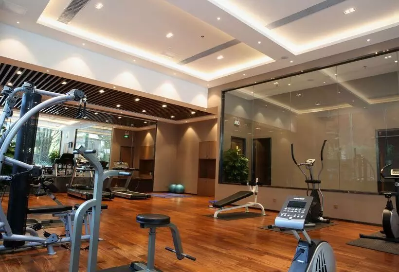 Felicity Hotel Shenzhen, Luohu Railway Station