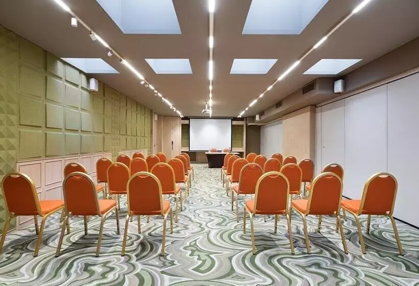 호텔 Eurostars Sofia City