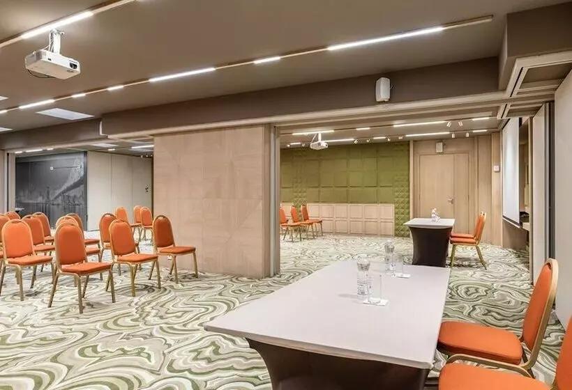 호텔 Eurostars Sofia City