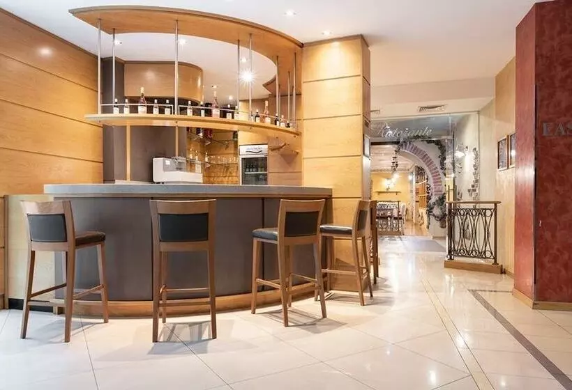호텔 Eurostars Sofia City