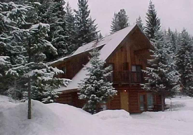 ホテル Helmcken Falls Lodge