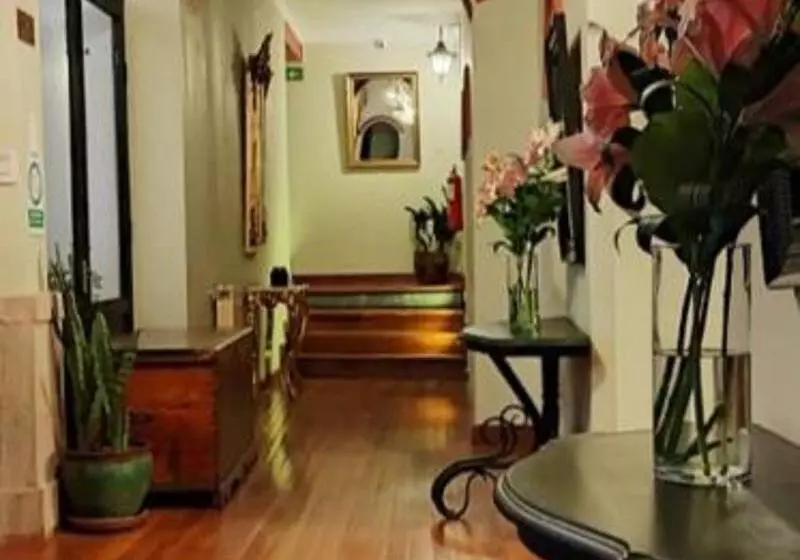 هتل Hostal Colonial Potosi