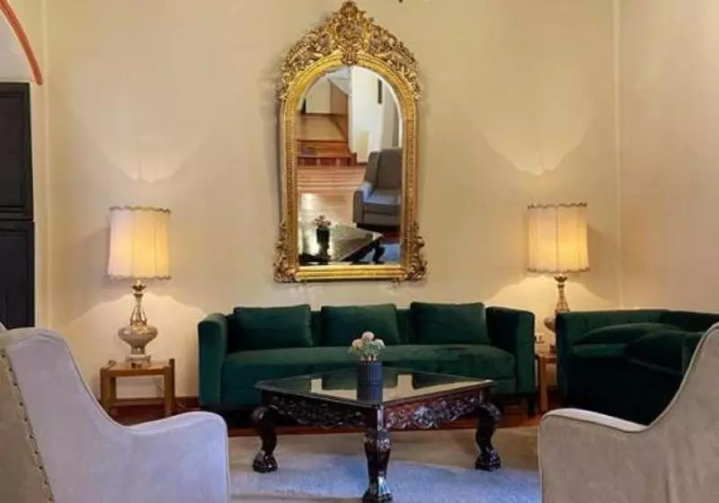 هتل Hostal Colonial Potosi