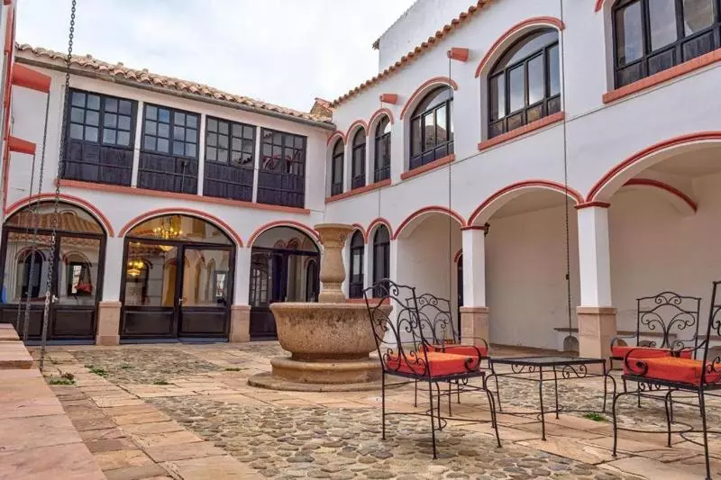 هتل Hostal Colonial Potosi