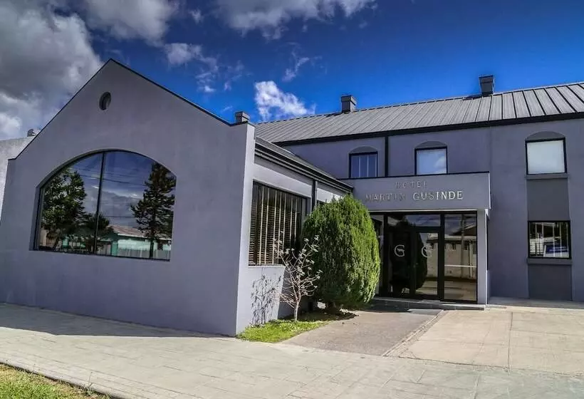 Отель Martín Gusinde