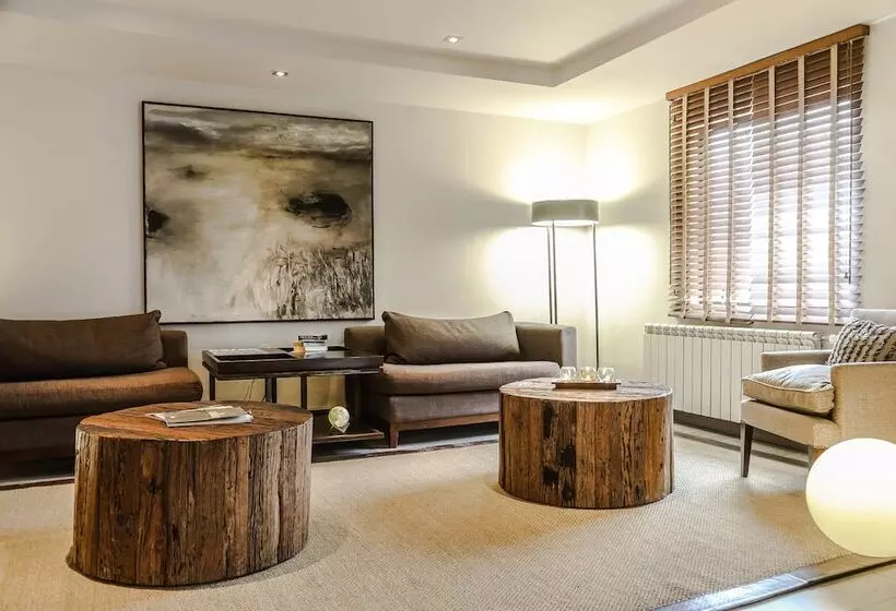 Отель Martín Gusinde