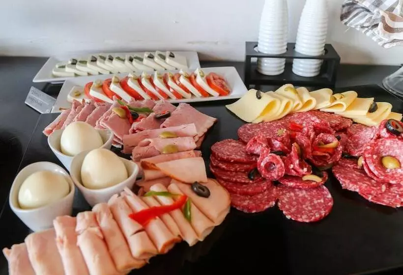 Отель Martín Gusinde