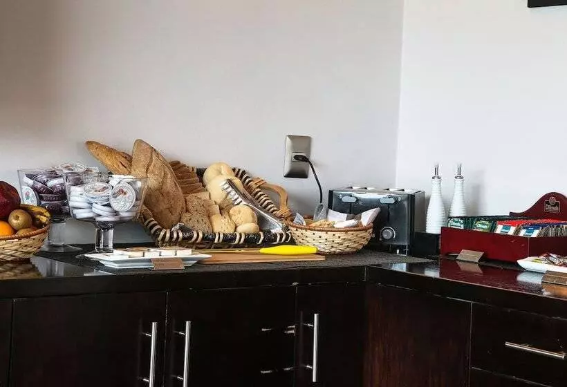 Отель Martín Gusinde