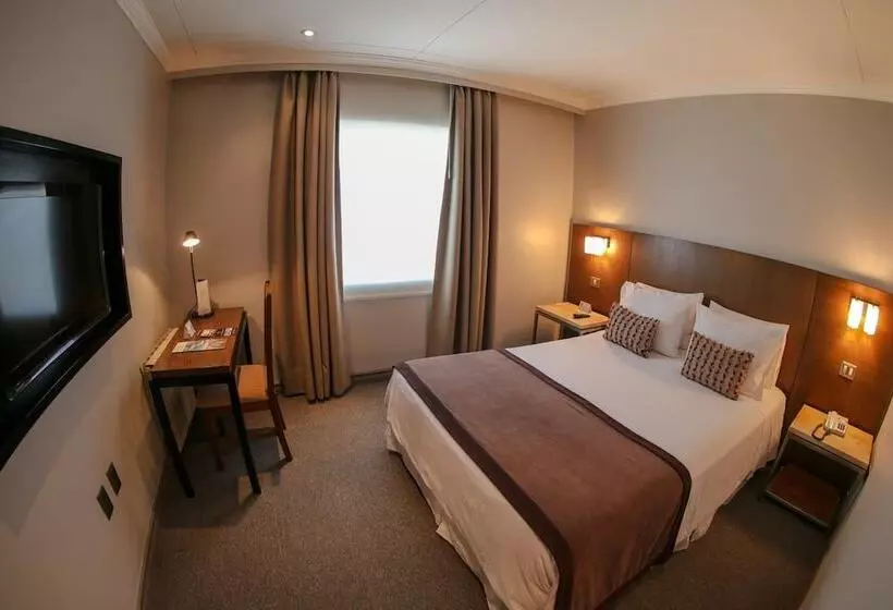 Отель Martín Gusinde