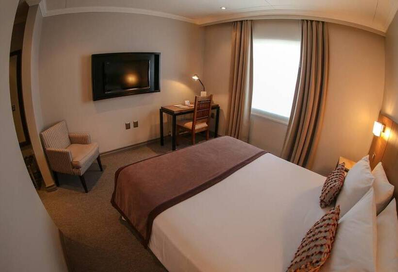 هتل Martín Gusinde