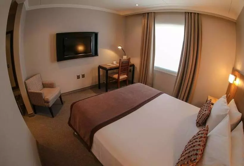 Отель Martín Gusinde