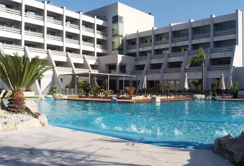 Отель Porta do Sol Conference & Spa