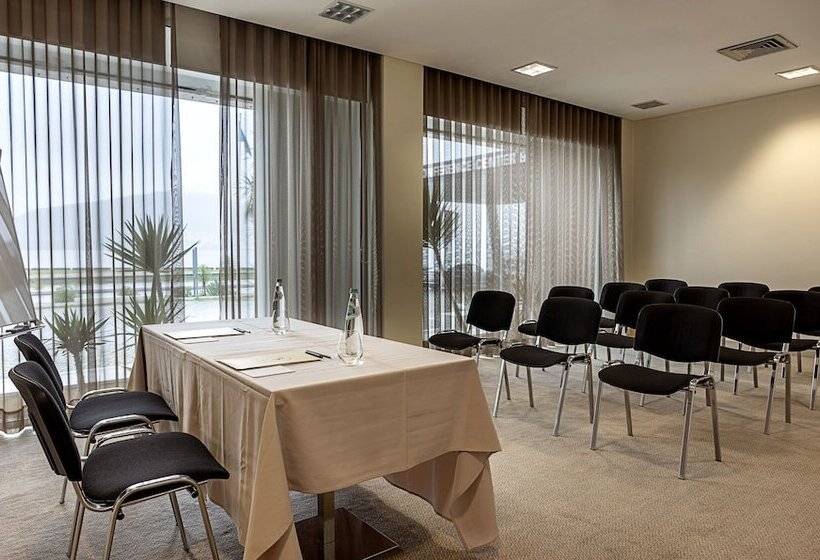 호텔 Porta do Sol Conference & Spa