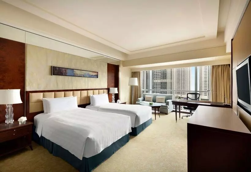 ホテル Shangri La Qingdao   May Fourth Square