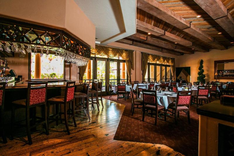 هتل Tuscany Suites & Casino