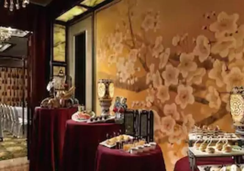 Отель Ramada Plaza Tianlu