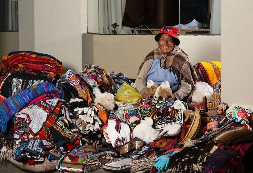 هتل Lake Titicaca