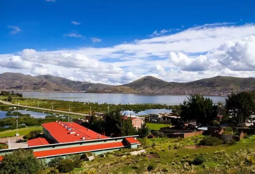 هتل Lake Titicaca