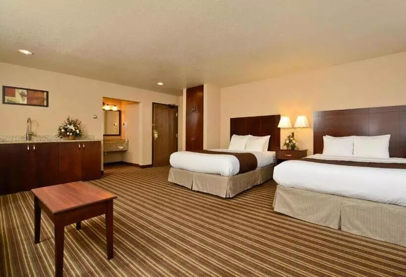 هتل Yellowstone West Gate