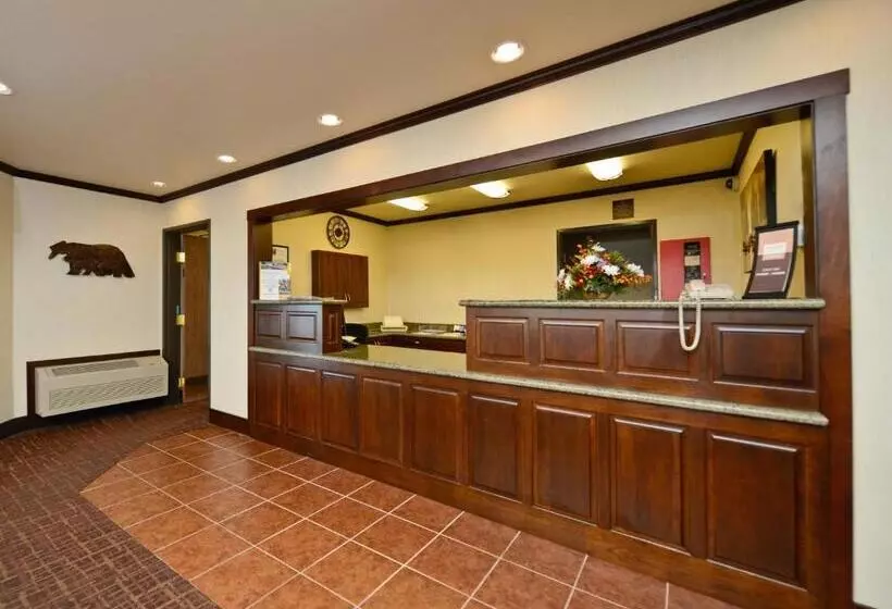 هتل Yellowstone West Gate