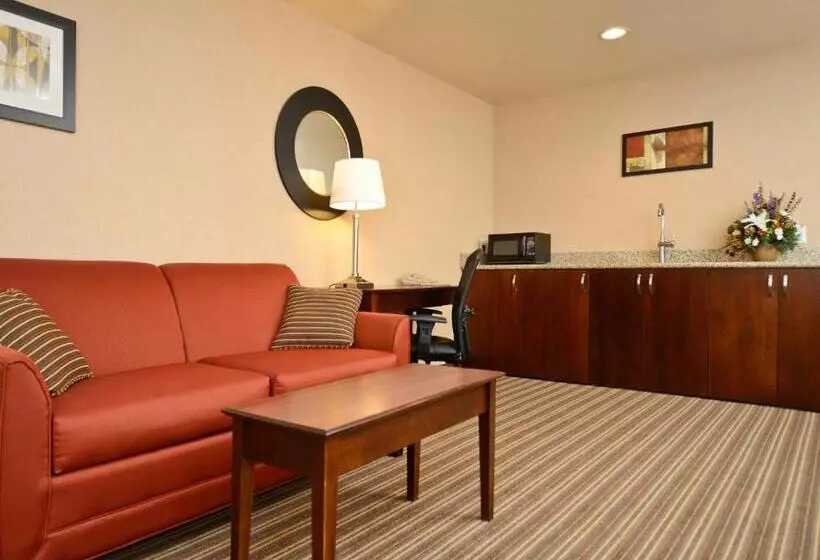 هتل Yellowstone West Gate