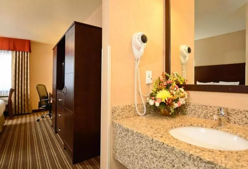 هتل Yellowstone West Gate