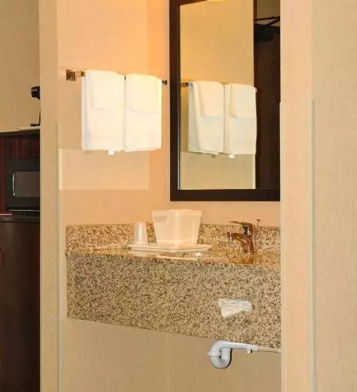 هتل Yellowstone West Gate