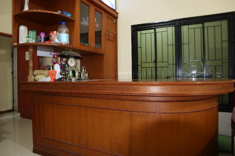 בית מלון כפרי Reddoorz Syariah At D Rizs Homestay