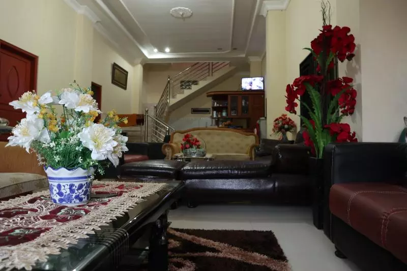 ホテル Reddoorz Syariah At D Rizs Homestay