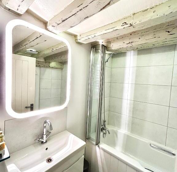 فندق صغير The Bear Inn