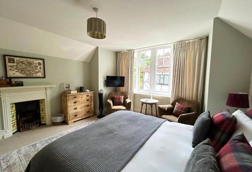 فندق صغير The Bear Inn