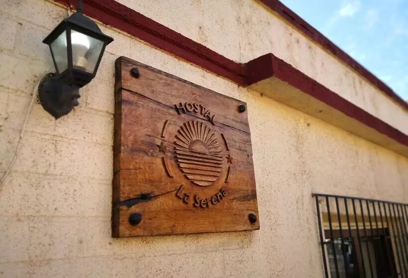ユースホステル Hostal La Serena