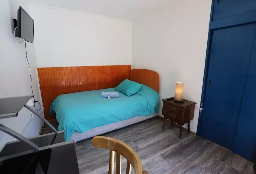 ユースホステル Hostal La Serena