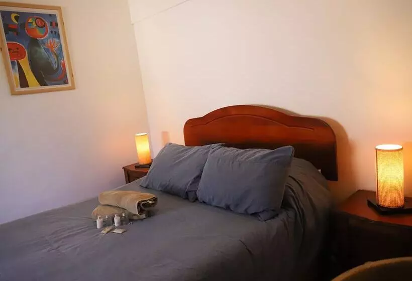 ユースホステル Hostal La Serena